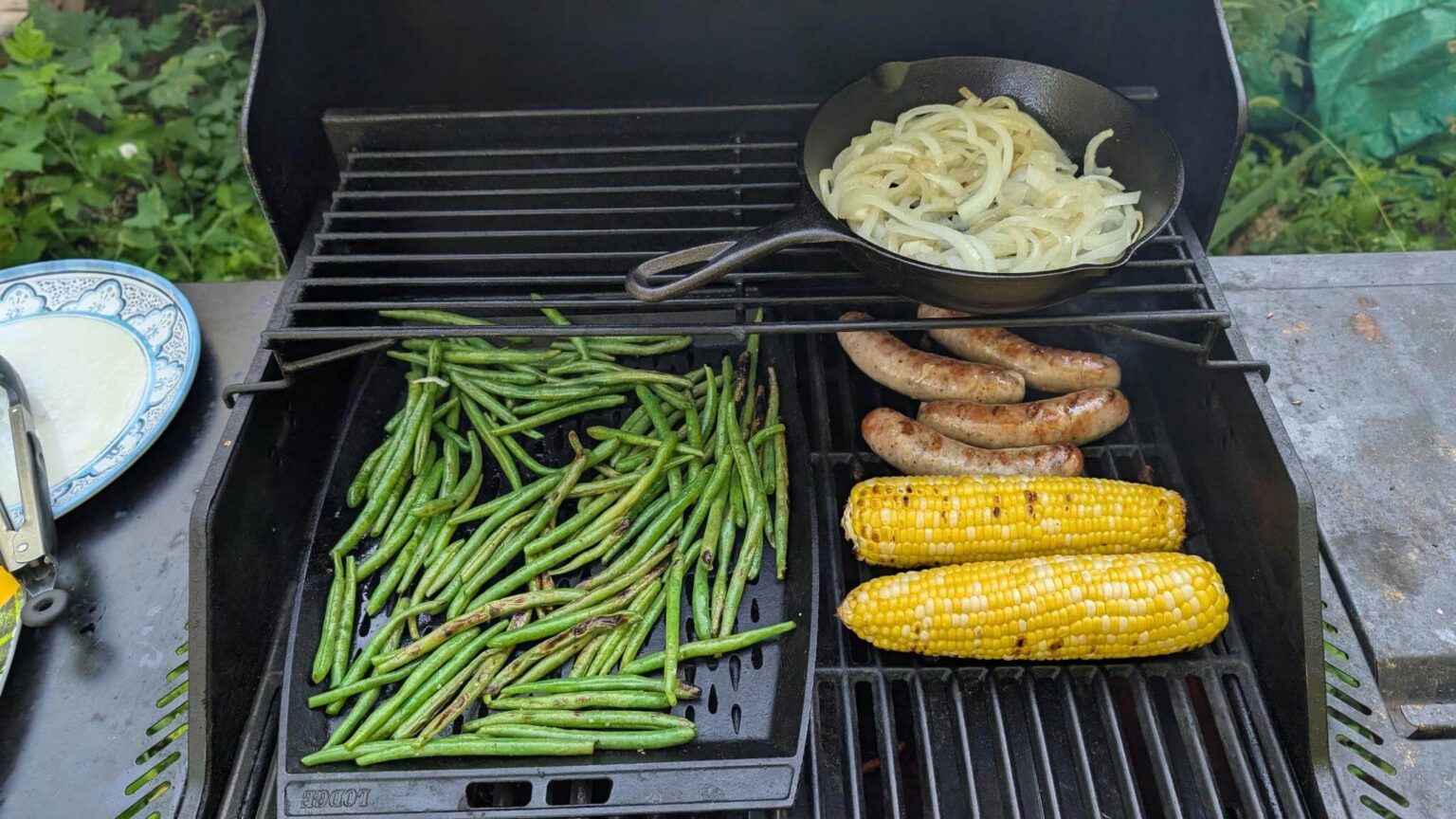 How To Use A Cast Iron Skillet On A Grill Griller s Spot